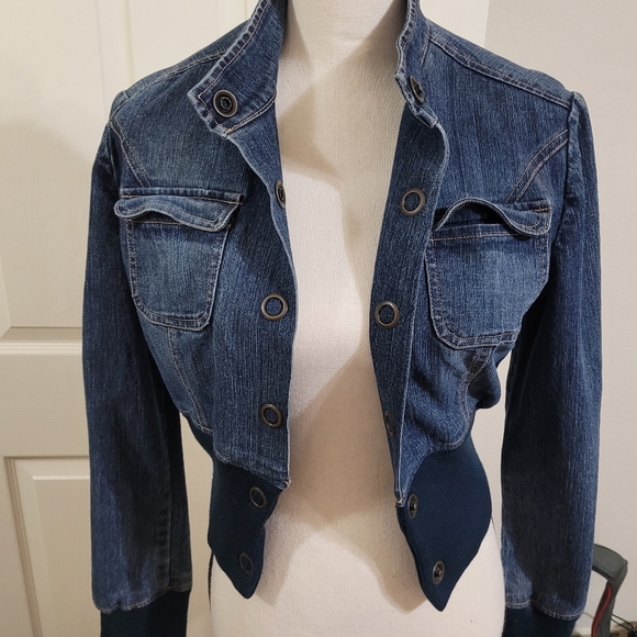 4/$25 Helium brand denim jacket size small like new no stains - Picture 6 of 8